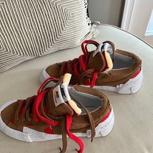 Boys Nike tan suede, leather. 6.5